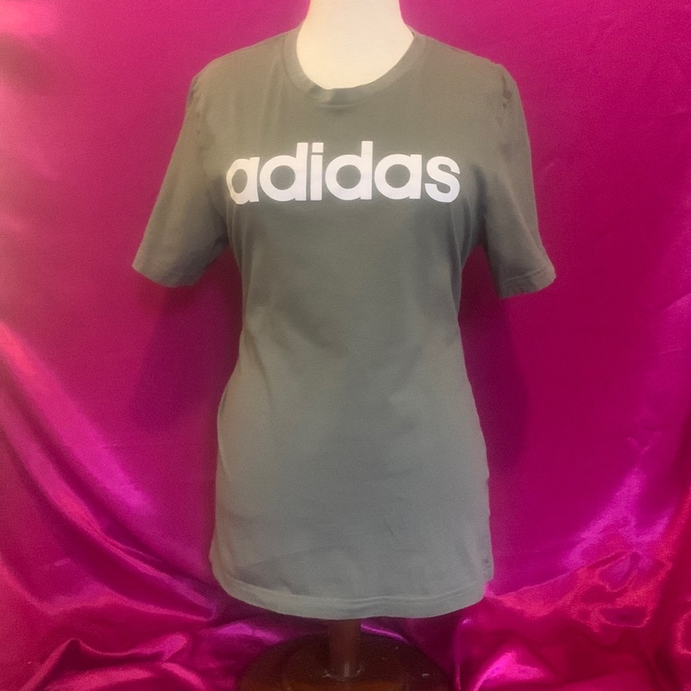 Adidas green and white T. Lightly worn. Size M